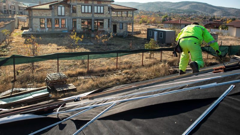 Comment choisir un expert en toiture à Montréal : Guide complet