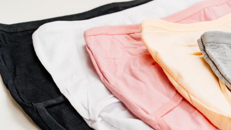 Comment vendre ses culottes sur Internet ?