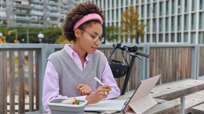 Comment l’ère numérique transforme-t-elle le journalisme ?