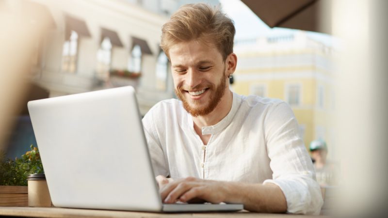 Quelle IA gratuite utiliser en France ? TOP 5 pour 2026