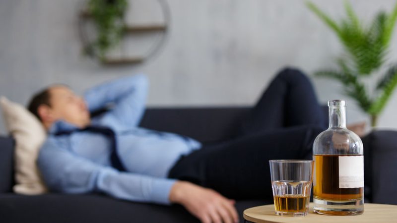 Pourquoi manipuler un objet réduit vraiment le stress ? (Et pourquoi votre cerveau adore ça)