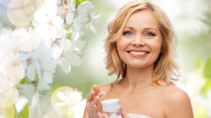 Comment le stress affecte la peau chez la femme : impacts visibles et solutions efficaces